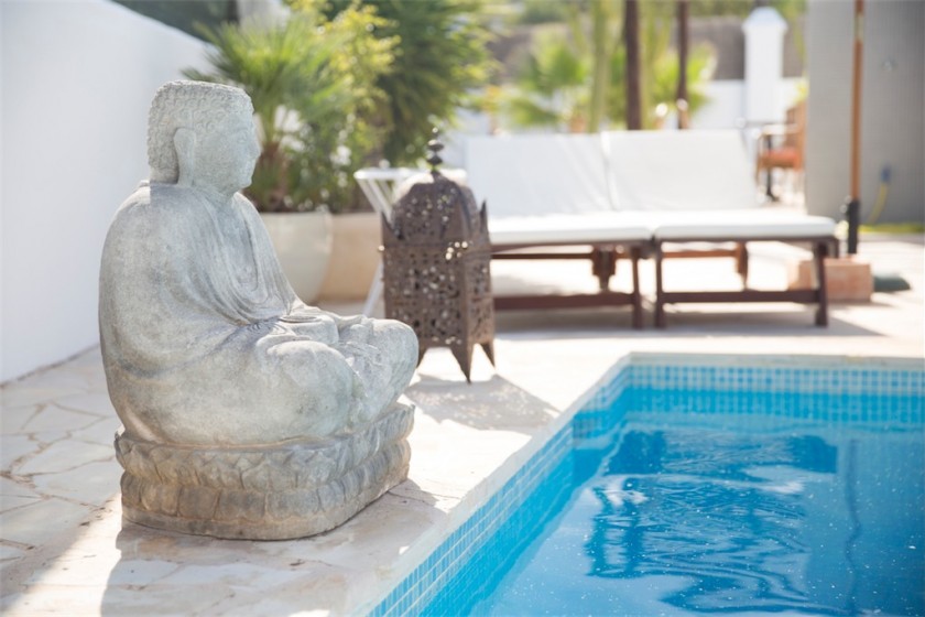villa rental offers for May & June 2018